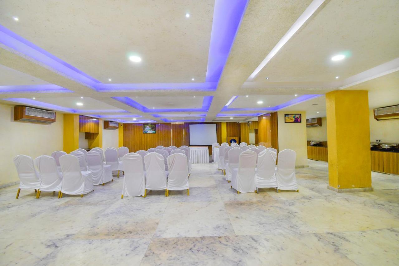 Fabhotel Kohinoor Plaza Ahmedabad Extérieur photo