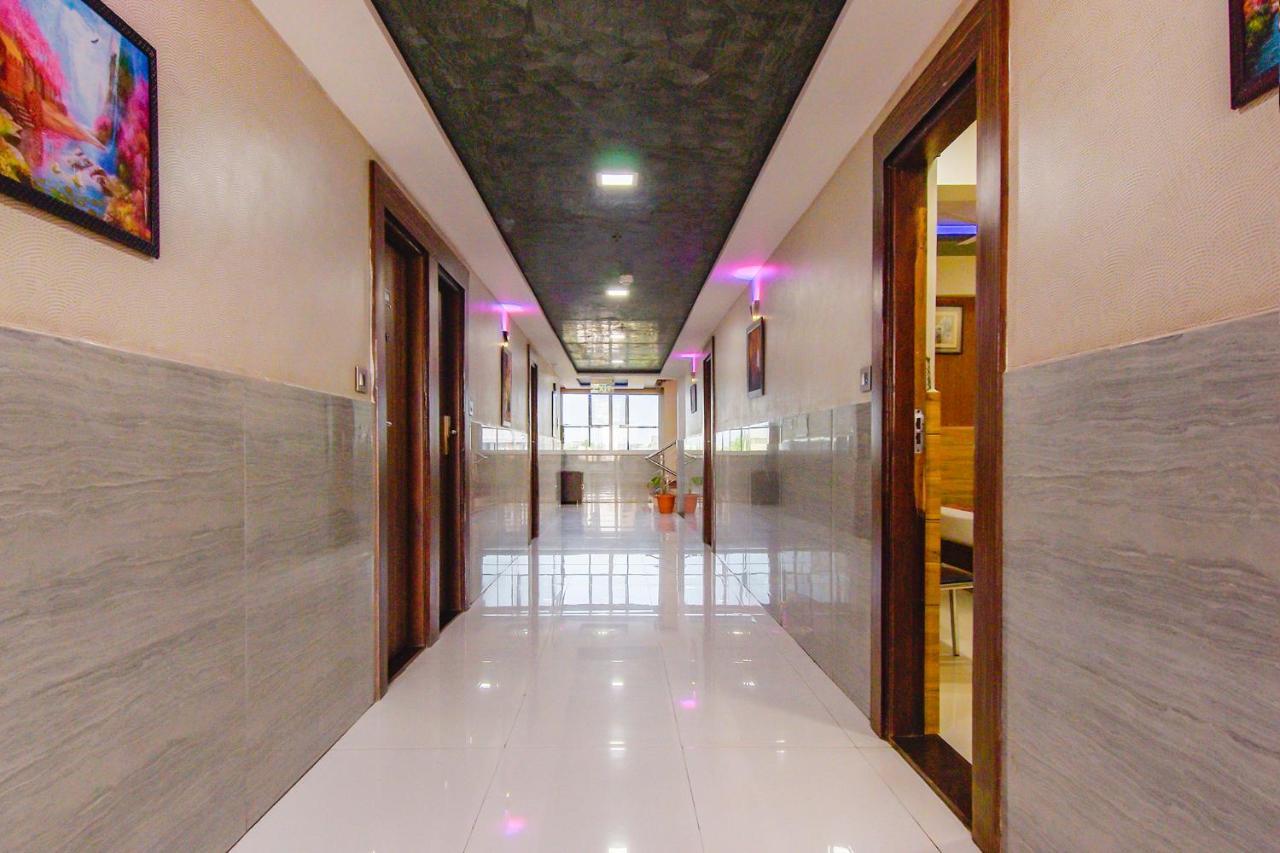 Fabhotel Kohinoor Plaza Ahmedabad Extérieur photo