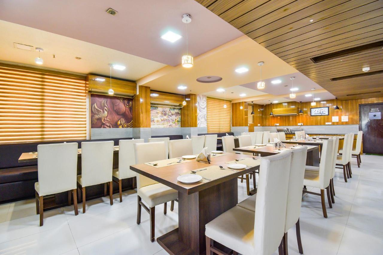 Fabhotel Kohinoor Plaza Ahmedabad Extérieur photo