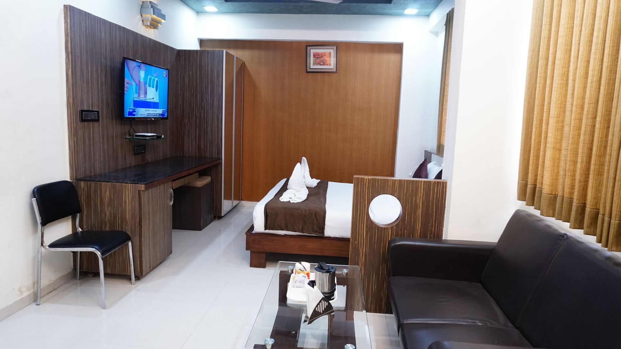 Fabhotel Kohinoor Plaza Ahmedabad Extérieur photo